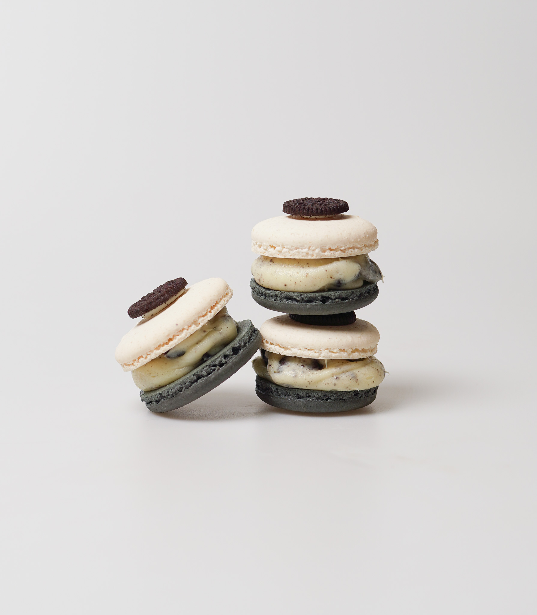 เมนู: Cookies and Cream Macaron